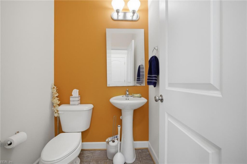 Photo 26 of 39 residential for sale in Chesapeake virginia