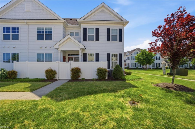 Photo 29 of 39 residential for sale in Chesapeake virginia