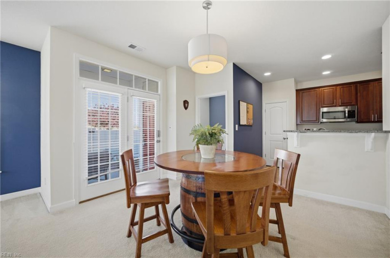 Photo 7 of 39 residential for sale in Chesapeake virginia