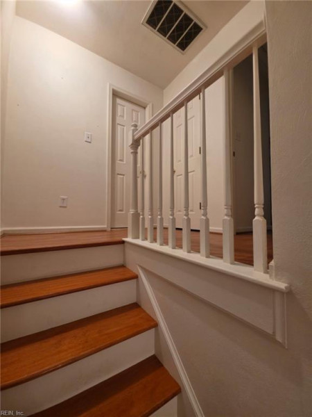 Photo 7 of 17 residential for sale in Chesapeake virginia Photo 7 of 17 residential for sale in Chesapeake virginia