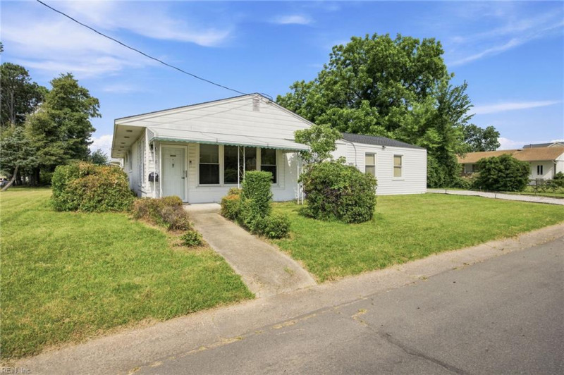 Photo 7 of 32 residential for sale in Norfolk virginia