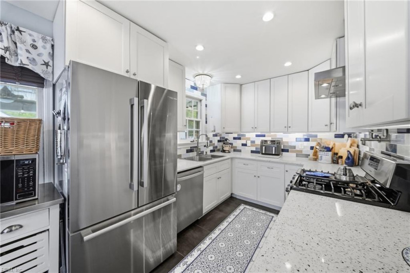 Photo 14 of 45 residential for sale in Norfolk virginia