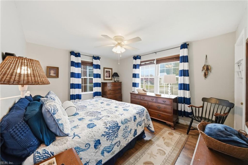 Photo 18 of 45 residential for sale in Norfolk virginia