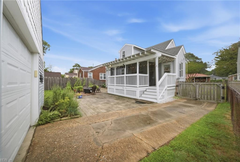 Photo 35 of 45 residential for sale in Norfolk virginia