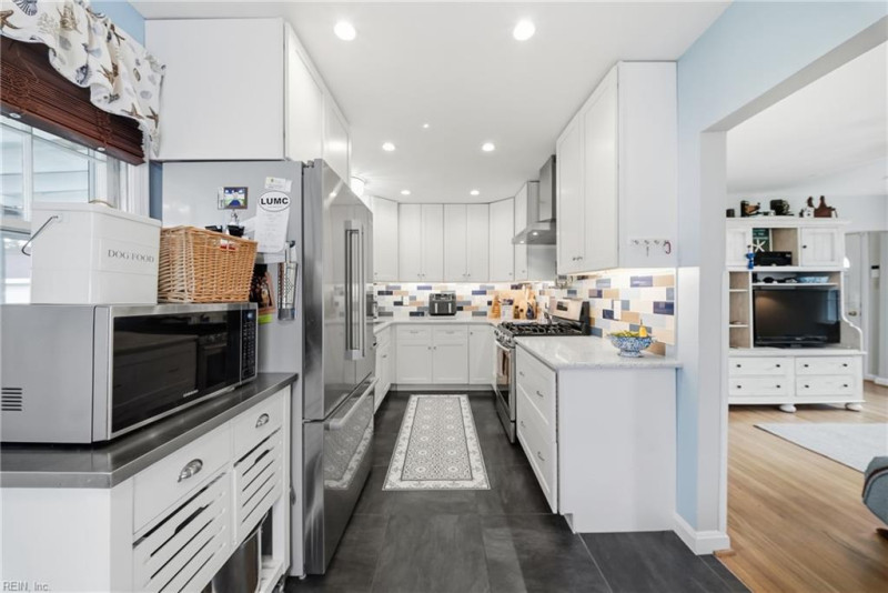 Photo 8 of 45 residential for sale in Norfolk virginia