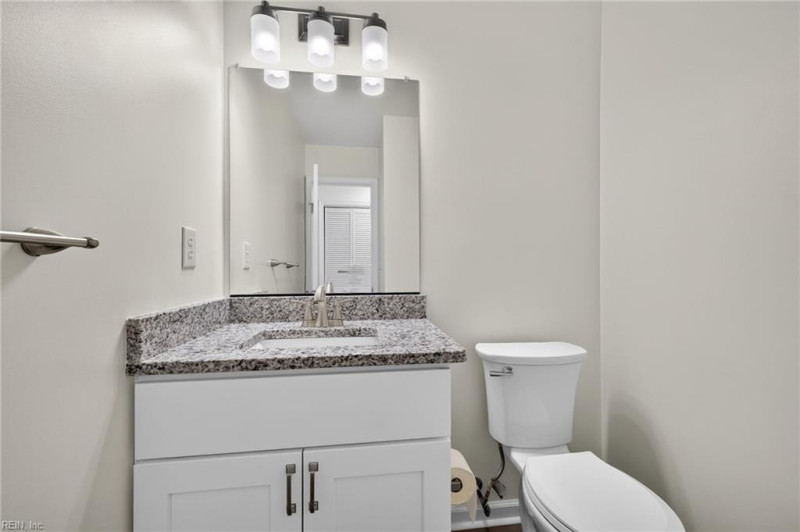 Photo 11 of 27 residential for sale in Virginia Beach virginia