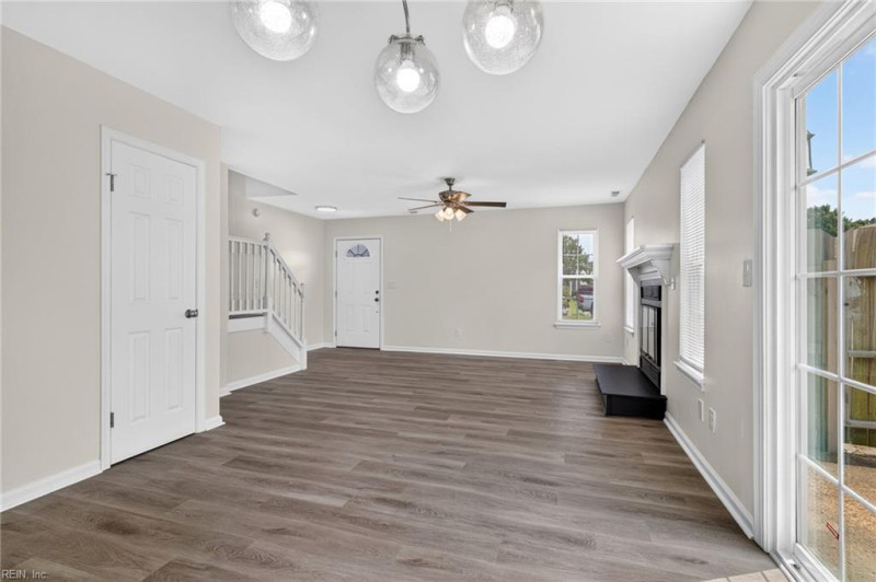 Photo 8 of 27 residential for sale in Virginia Beach virginia