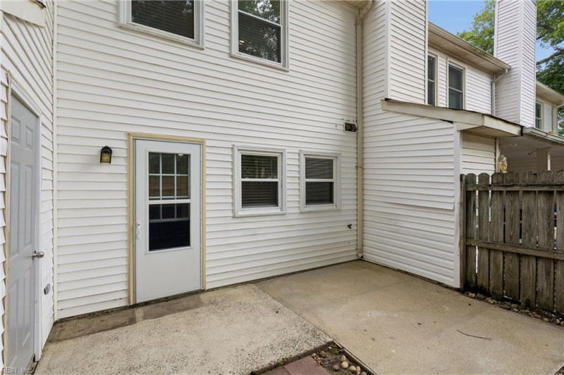 Photo 30 of 36 residential for sale in York County virginia