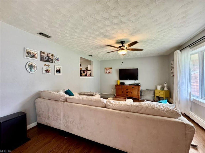 Photo 7 of 45 residential for sale in Virginia Beach virginia Photo 7 of 45 residential for sale in Virginia Beach virginia