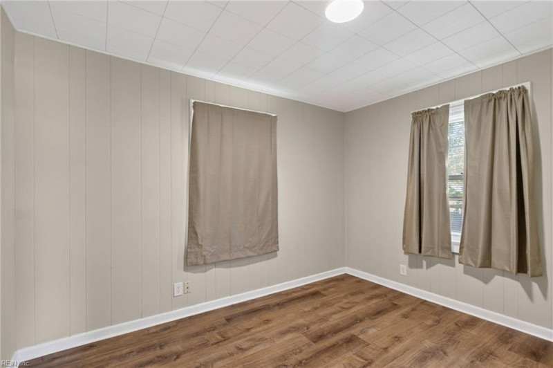 Photo 14 of 26 residential for sale in Norfolk virginia