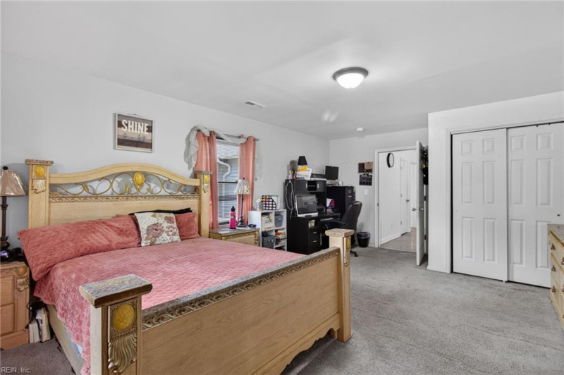 Photo 14 of 37 residential for sale in Portsmouth virginia