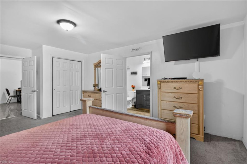 Photo 15 of 37 residential for sale in Portsmouth virginia