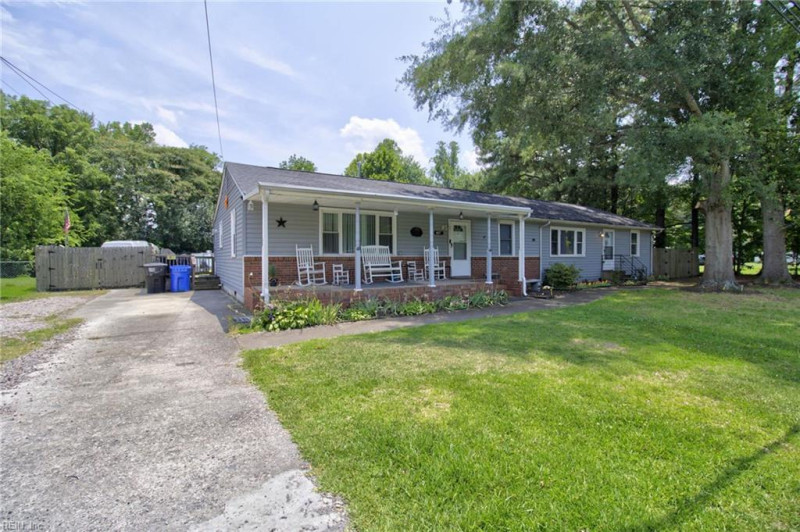 Photo 2 of 37 residential for sale in Portsmouth virginia