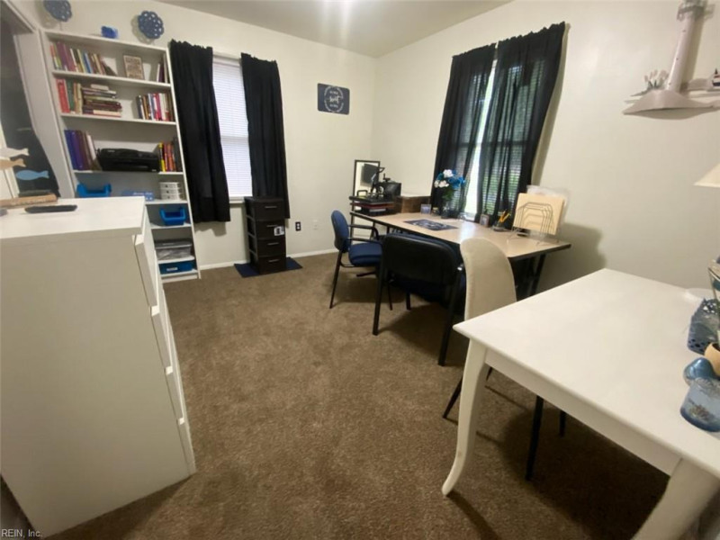 Photo 31 of 37 residential for sale in Portsmouth virginia