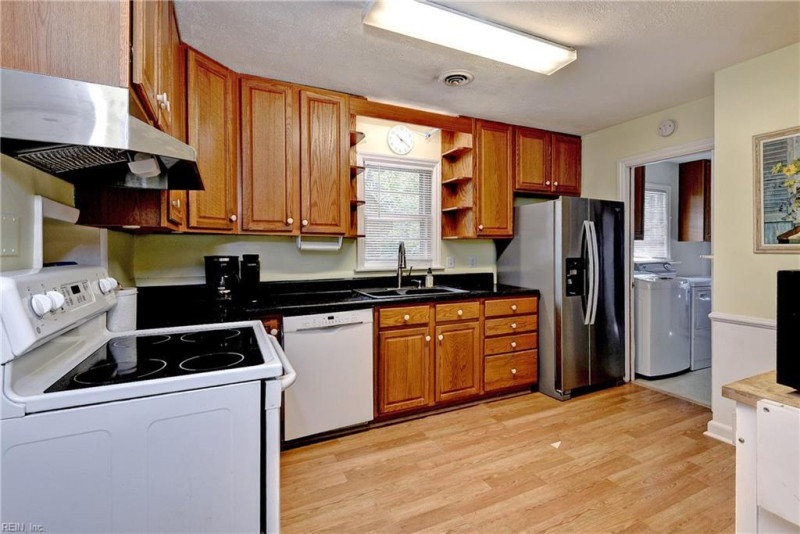 Photo 9 of 27 residential for sale in Newport News virginia Photo 9 of 27 residential for sale in Newport News virginia