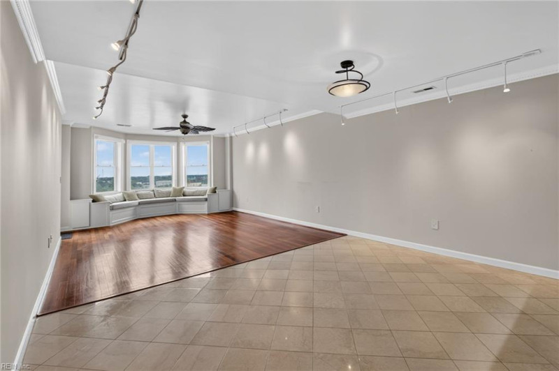Photo 11 of 50 residential for sale in Portsmouth virginia