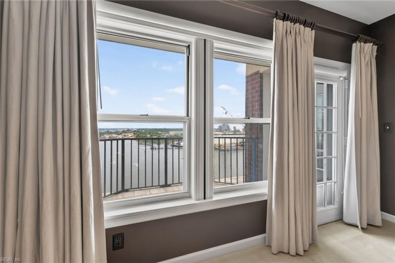 Photo 20 of 50 residential for sale in Portsmouth virginia