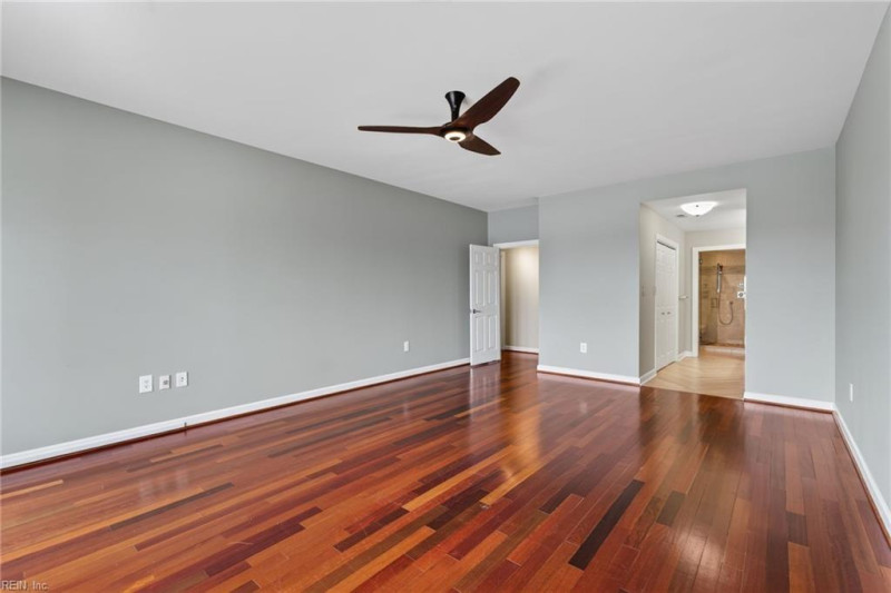 Photo 22 of 50 residential for sale in Portsmouth virginia