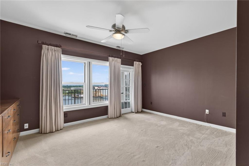 Photo 24 of 50 residential for sale in Portsmouth virginia