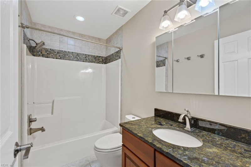 Photo 25 of 50 residential for sale in Portsmouth virginia