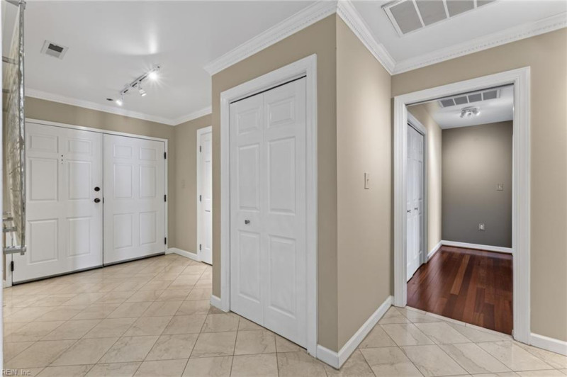 Photo 27 of 50 residential for sale in Portsmouth virginia