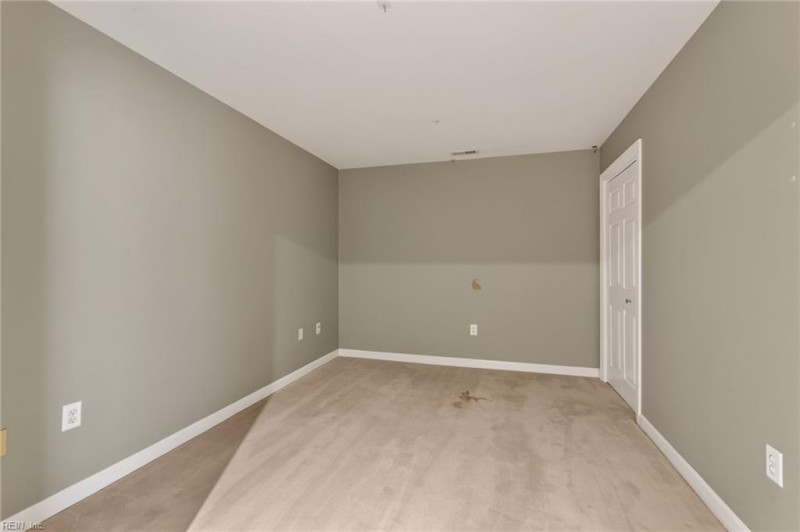 Photo 29 of 50 residential for sale in Portsmouth virginia