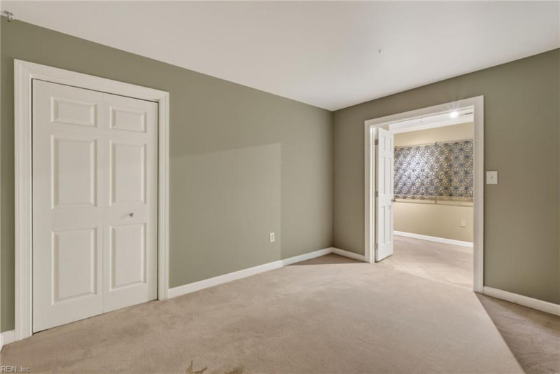 Photo 30 of 50 residential for sale in Portsmouth virginia