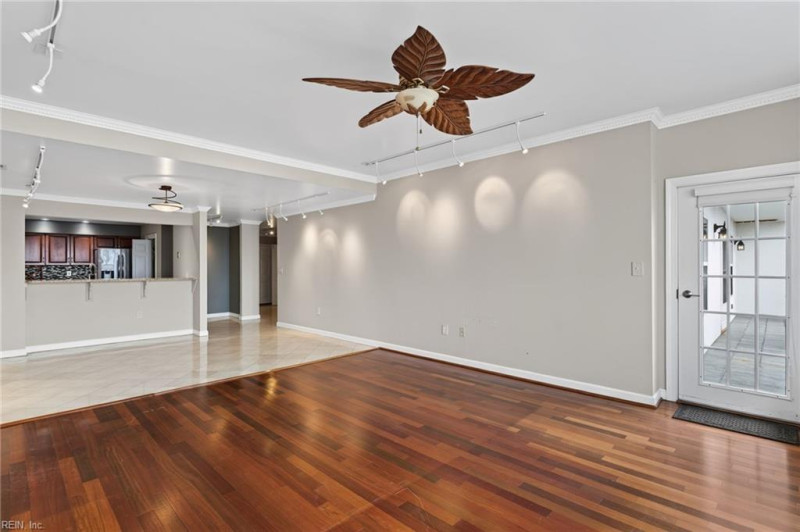 Photo 6 of 50 residential for sale in Portsmouth virginia