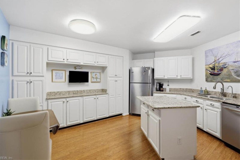 Photo 3 of 33 residential for sale in Norfolk virginia Photo 3 of 33 residential for sale in Norfolk virginia