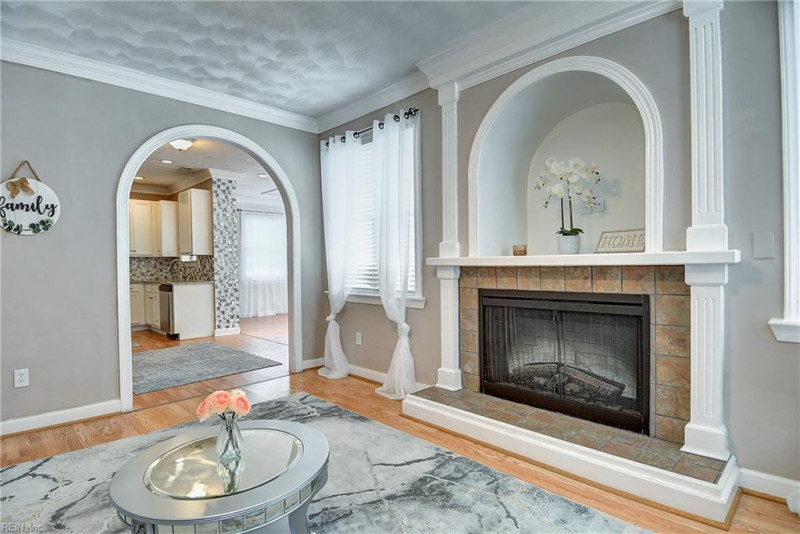 Photo 21 of 44 residential for sale in Virginia Beach virginia