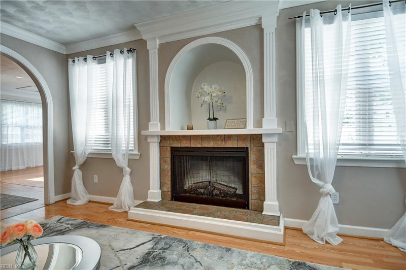 Photo 23 of 44 residential for sale in Virginia Beach virginia