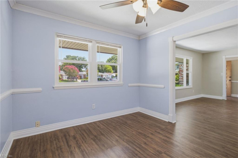 Photo 14 of 50 residential for sale in Virginia Beach virginia