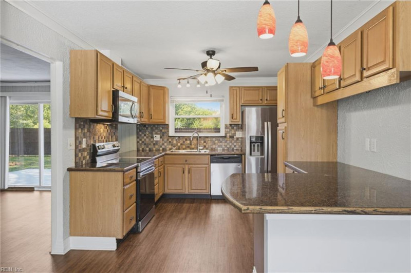 Photo 17 of 50 residential for sale in Virginia Beach virginia