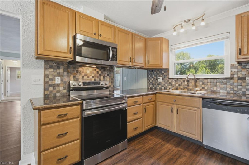 Photo 20 of 50 residential for sale in Virginia Beach virginia