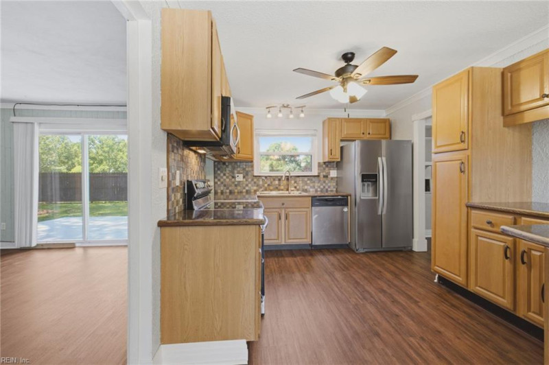 Photo 23 of 50 residential for sale in Virginia Beach virginia