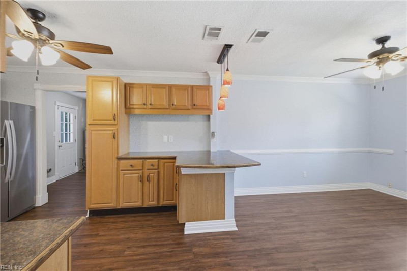 Photo 29 of 50 residential for sale in Virginia Beach virginia