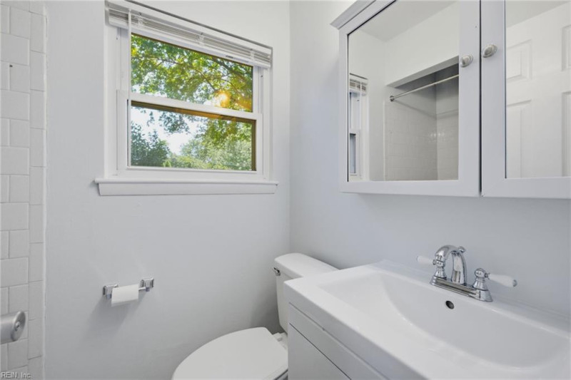 Photo 34 of 50 residential for sale in Virginia Beach virginia