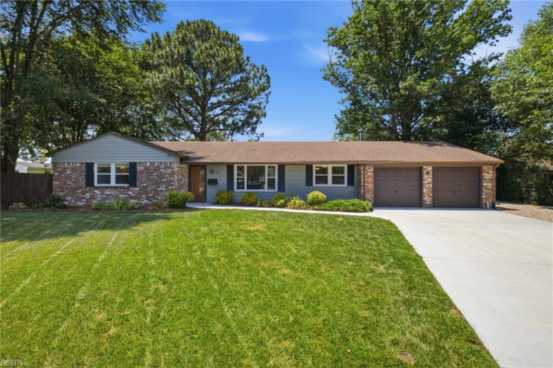 Photo 4 of 50 residential for sale in Virginia Beach virginia