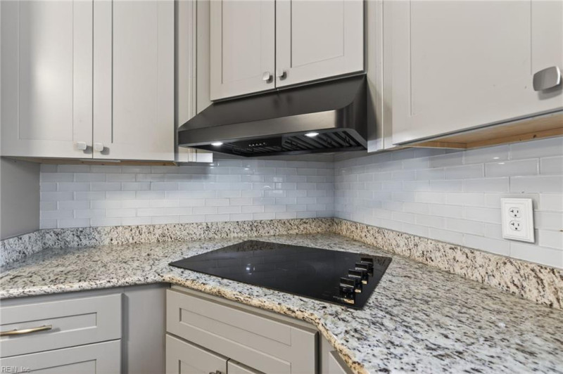 Photo 14 of 35 residential for sale in Virginia Beach virginia