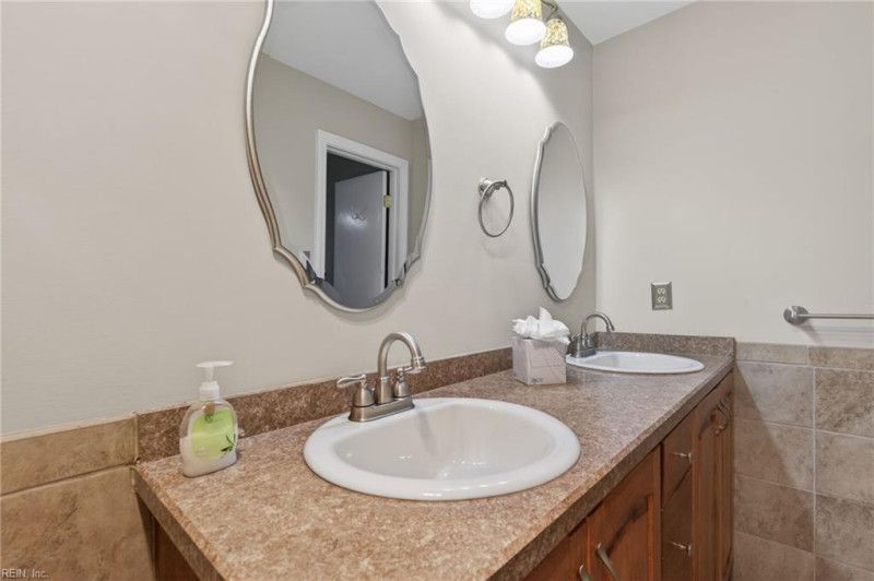 Photo 21 of 35 residential for sale in Virginia Beach virginia