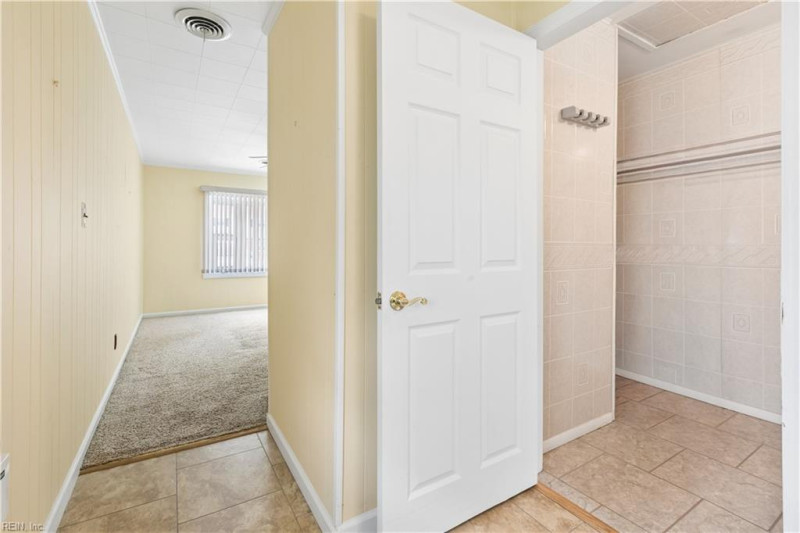 Photo 31 of 46 residential for sale in Hampton virginia Photo 31 of 46 residential for sale in Hampton virginia