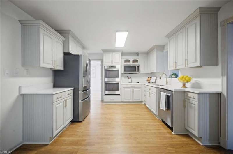 Photo 12 of 46 residential for sale in Virginia Beach virginia