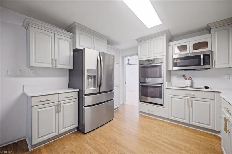 Photo 13 of 46 residential for sale in Virginia Beach virginia