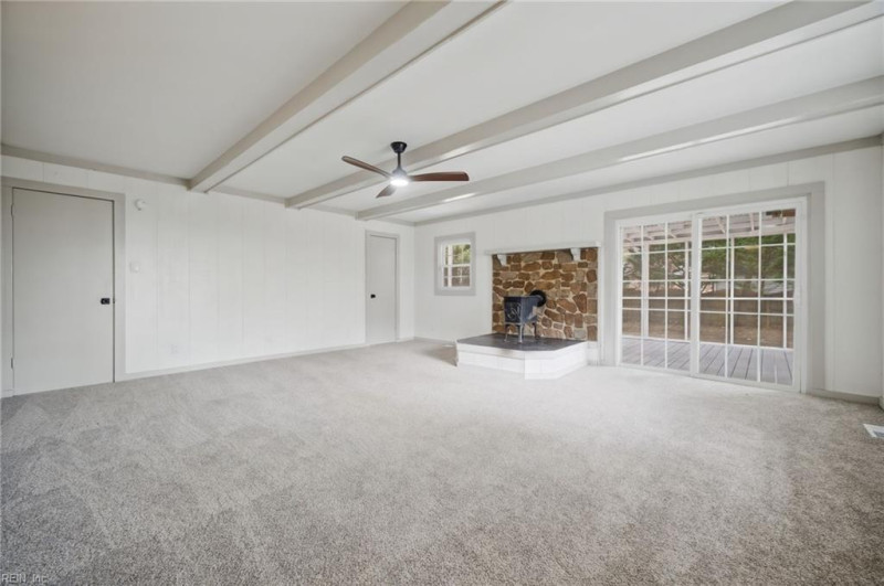 Photo 16 of 46 residential for sale in Virginia Beach virginia