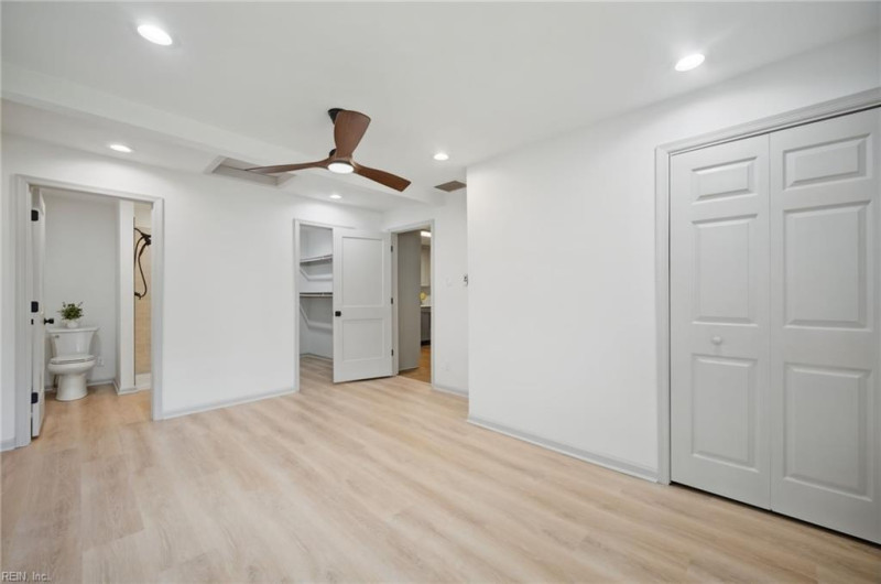 Photo 23 of 46 residential for sale in Virginia Beach virginia