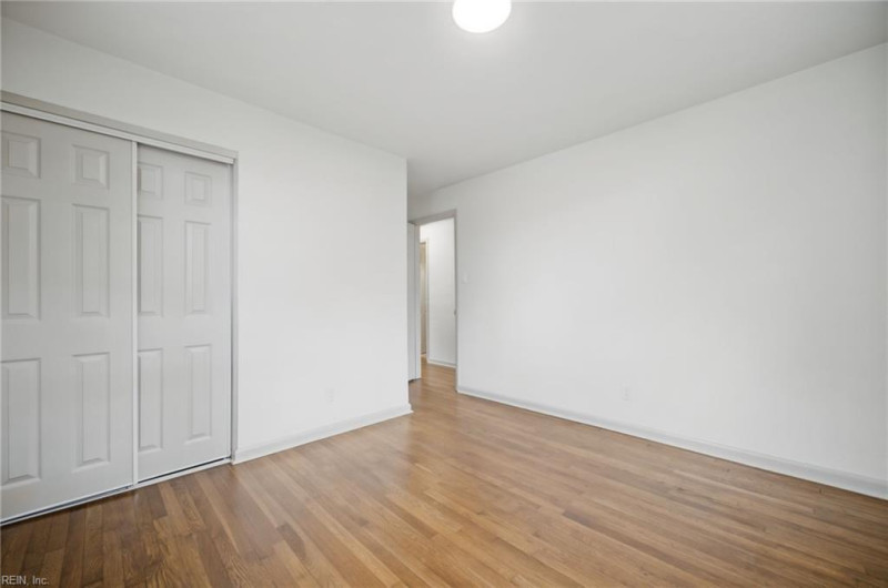Photo 33 of 46 residential for sale in Virginia Beach virginia