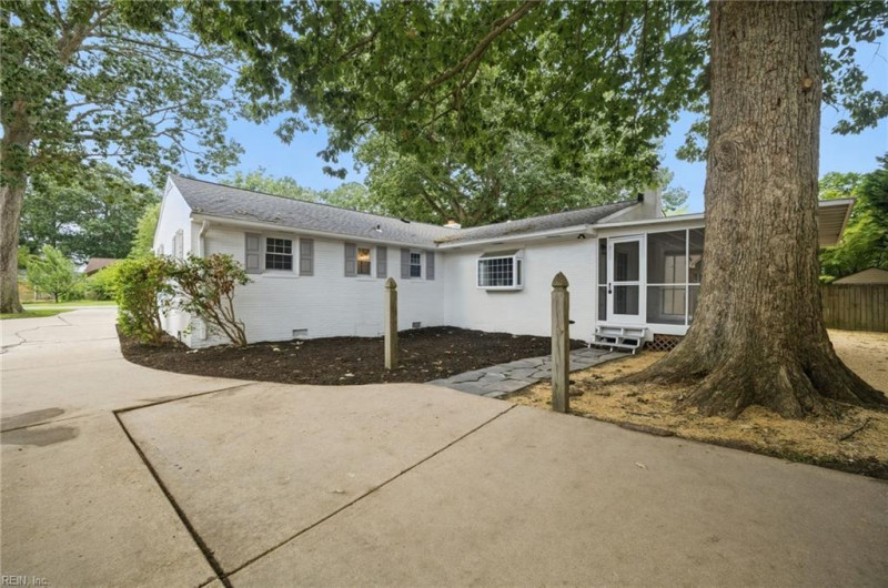 Photo 37 of 46 residential for sale in Virginia Beach virginia