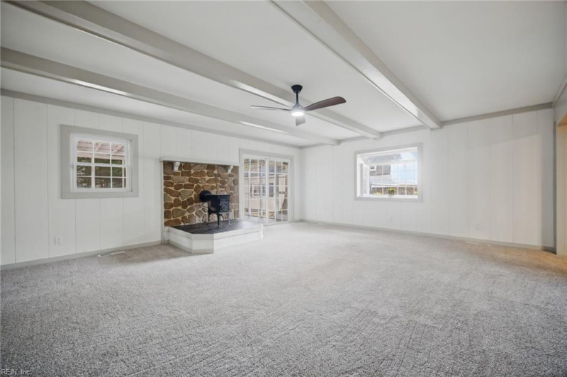 Photo 5 of 46 residential for sale in Virginia Beach virginia