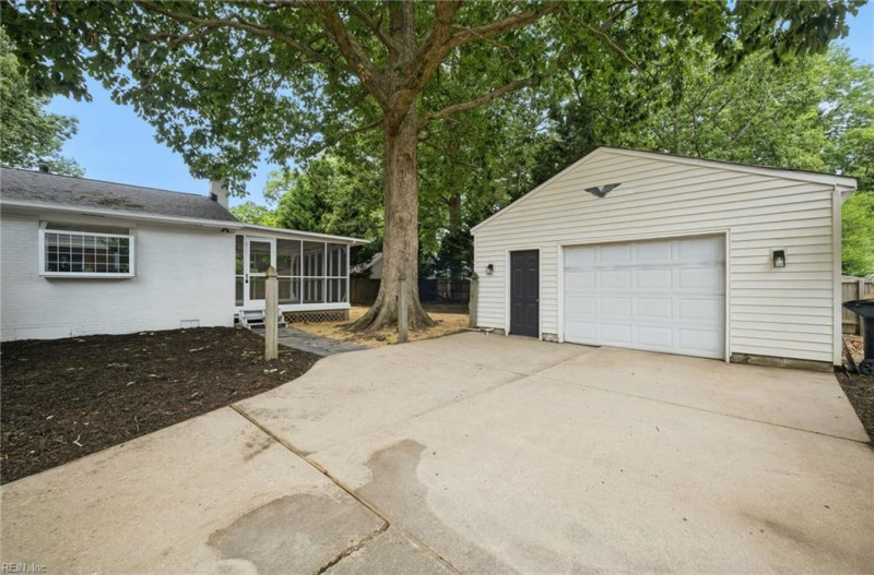 Photo 7 of 46 residential for sale in Virginia Beach virginia