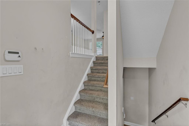 Photo 7 of 26 residential for sale in Virginia Beach virginia